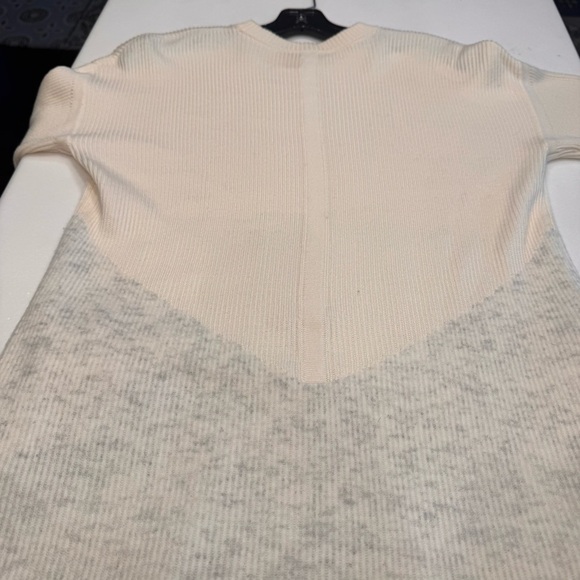 NWOT Lululemon Long Sleeve Sweater Dress Crew Neck Pockets Ivory & Gray Size S - Picture 2 of 10